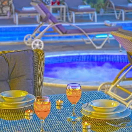 Villa Beyaz Saray Kalkan