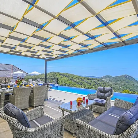 Beyaz Saray Villa *